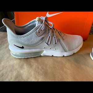 Nike Womens sneakers